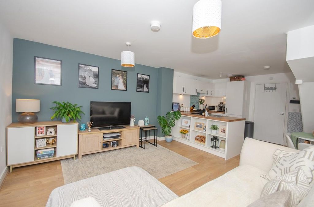 Property photo 2 of 20 Living Room Pic 3.Jpg