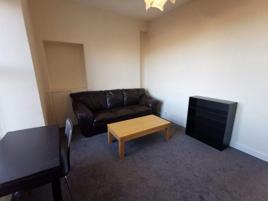 Property photo 3 of 12 2_15827374615921.Jpg