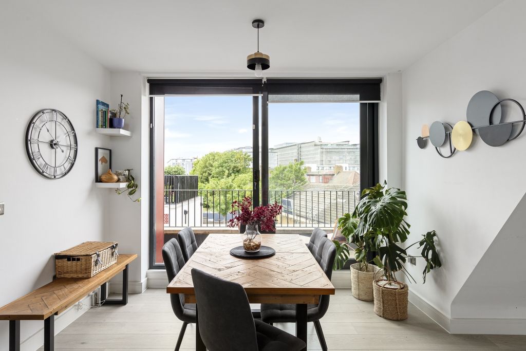 Property photo 1 of 18 094A6647