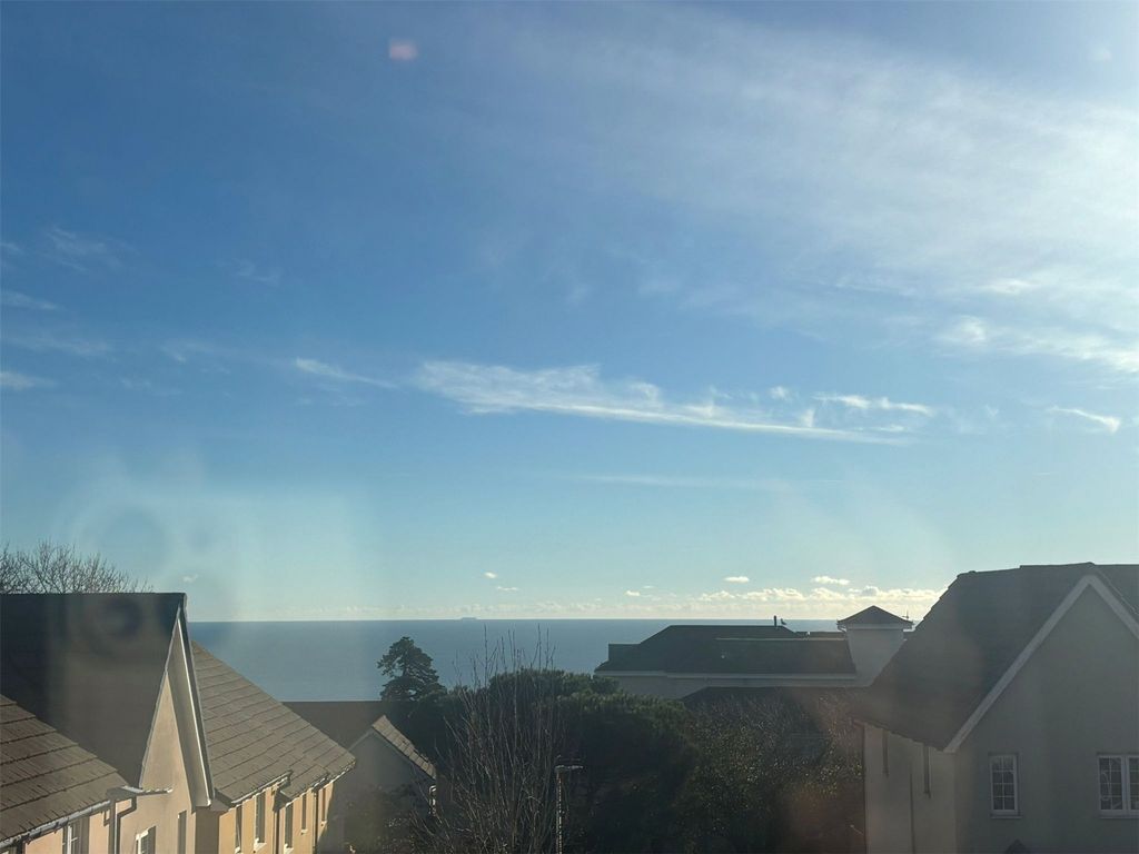 Property photo 2 of 19 Sea View