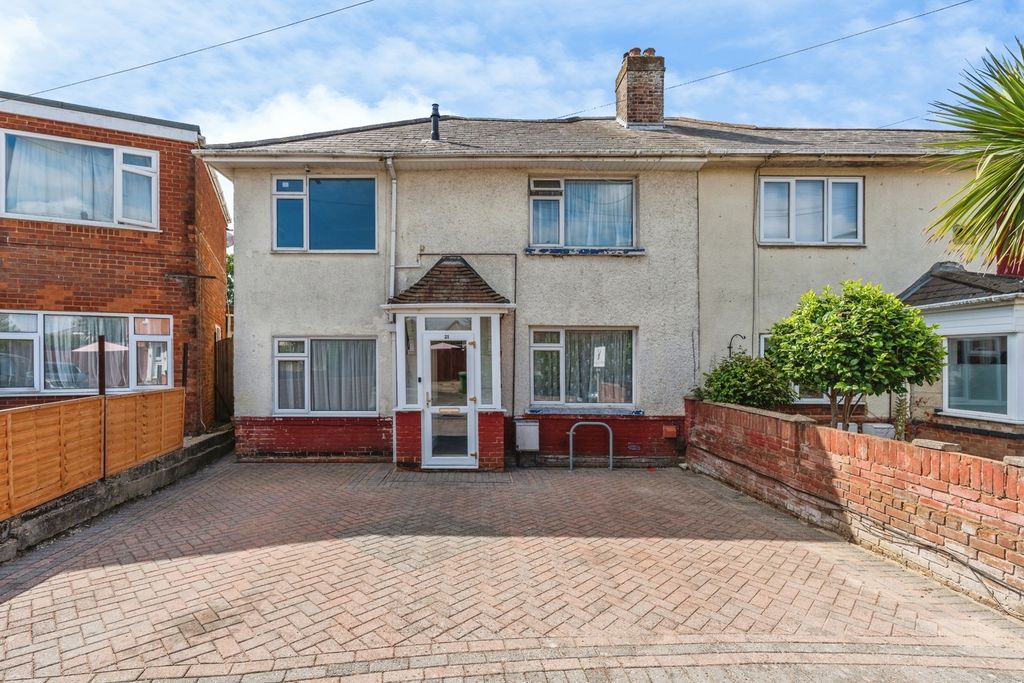 Property photo 1 of 16 Pbox-Img.Jpg