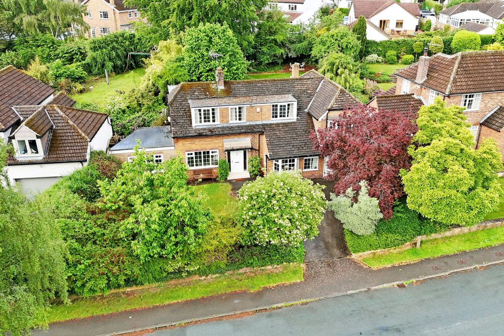 Property photo 1 of 31