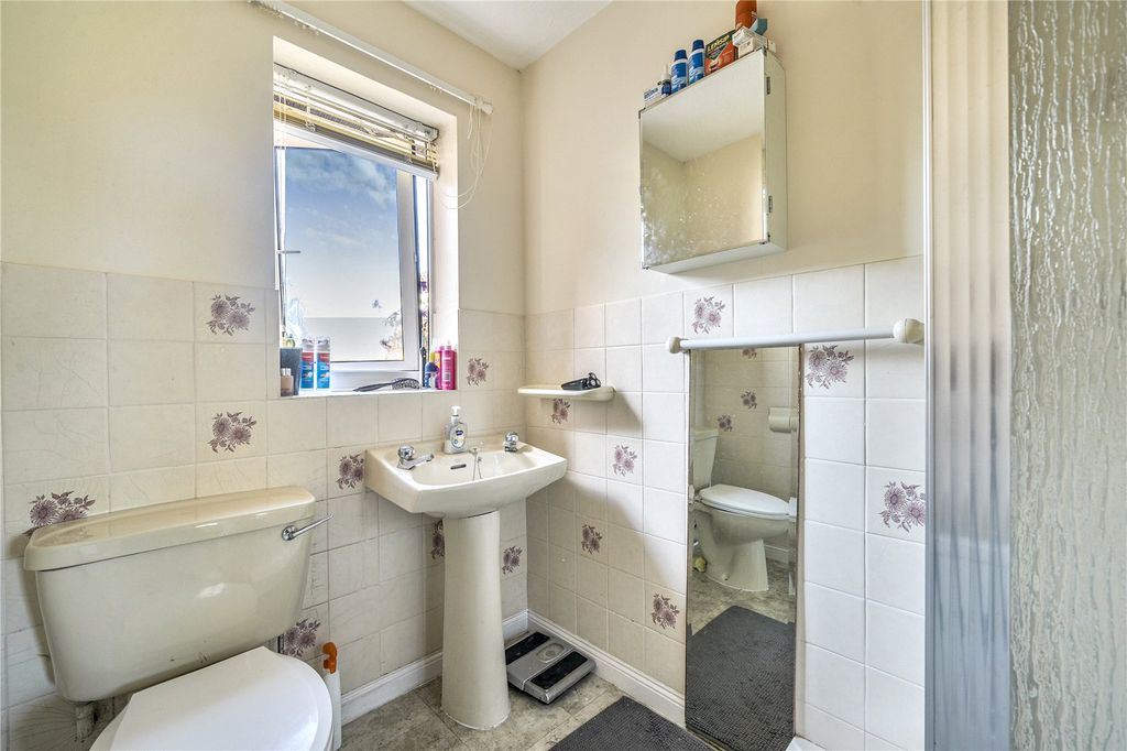 Additional image 10 of 3 bed bungalow for salePinaster Close, Honiton, Devon EX14