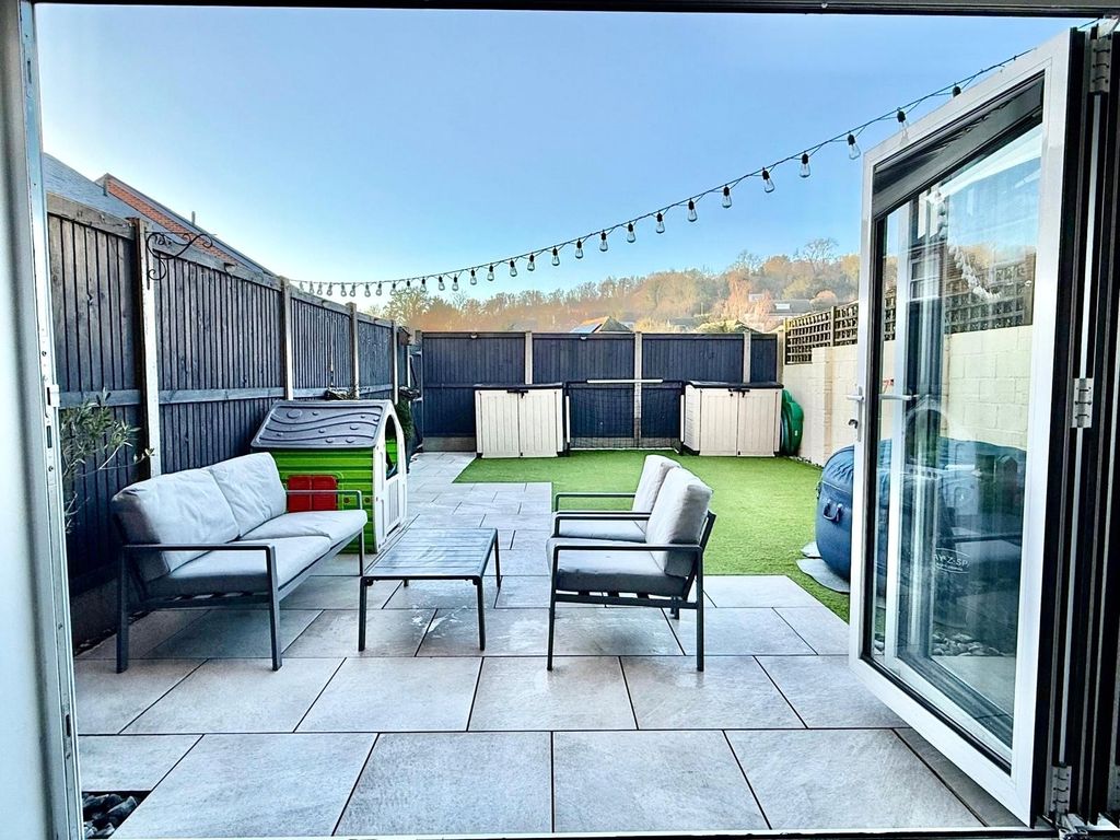 Property photo 3 of 13 Picture No. 24