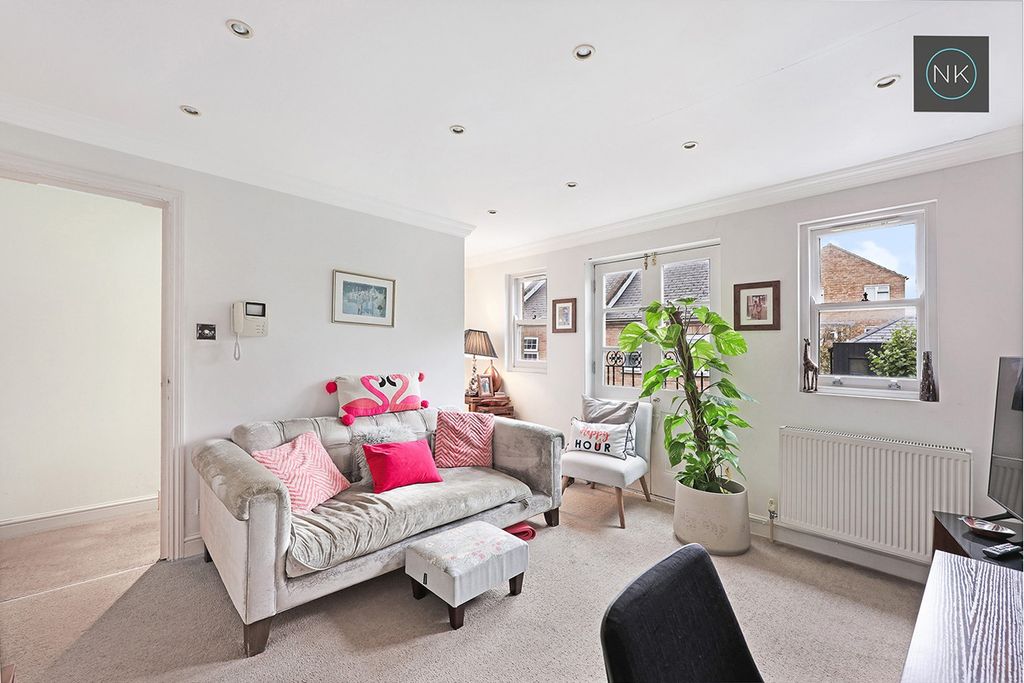 Property photo 3 of 29 4550537