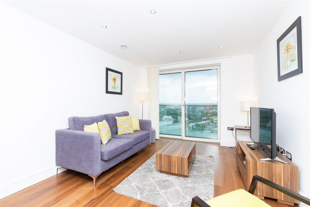 Property photo 3 of 10 2607 Talisman Tower-6.Jpg
