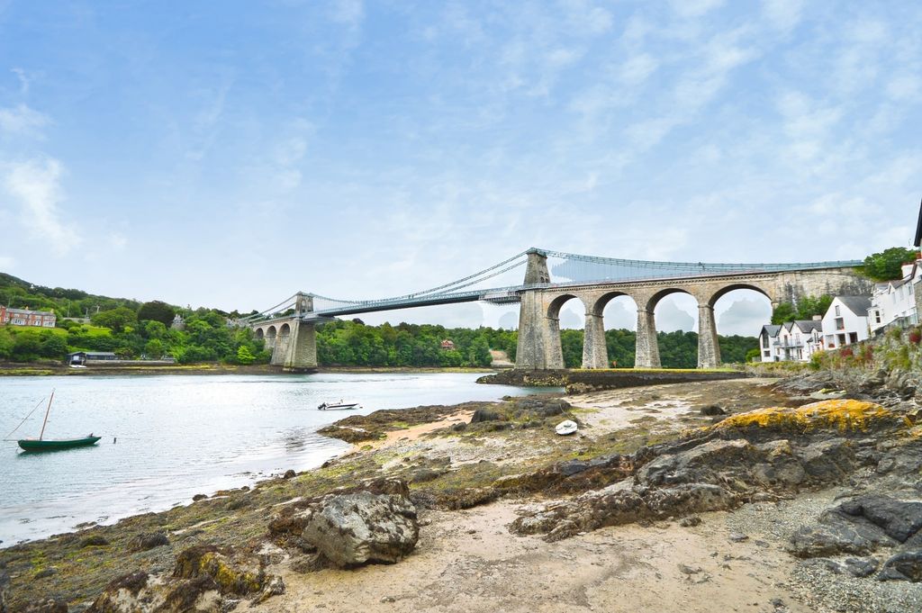 Additional image 6 of 2 bed flat for saleBeach Road, Menai Bridge, Isle Of Anglesey LL59