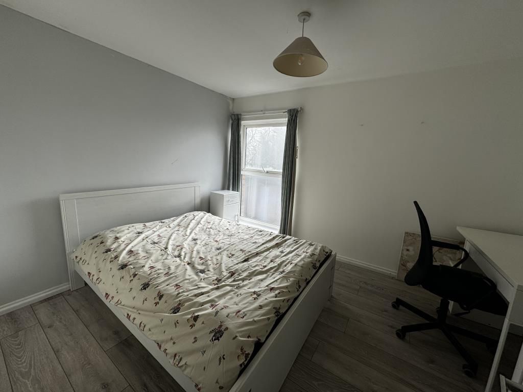 Property photo 3 of 9 Bedroom
