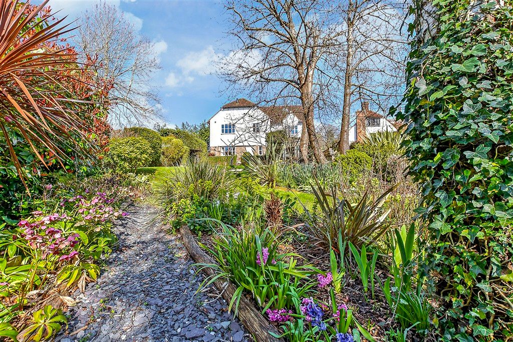 Property photo 1 of 20 Rear Garden