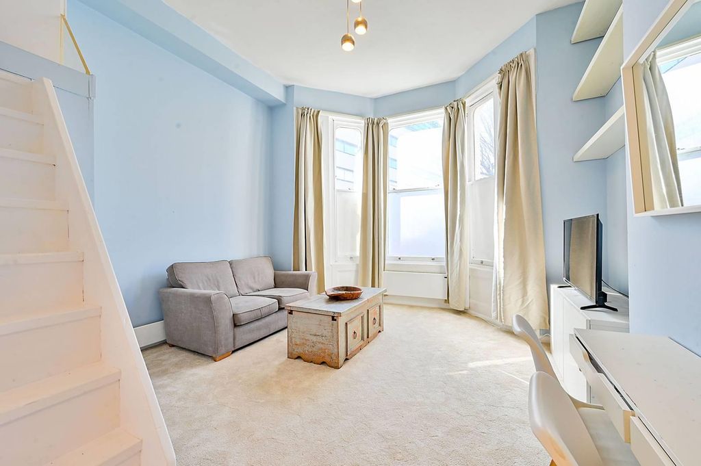 Property photo 1 of 5