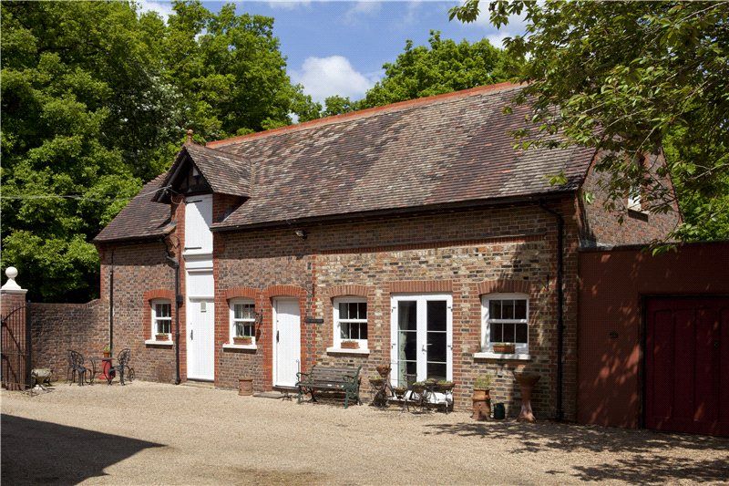 Property photo 3 of 24 The Coach House