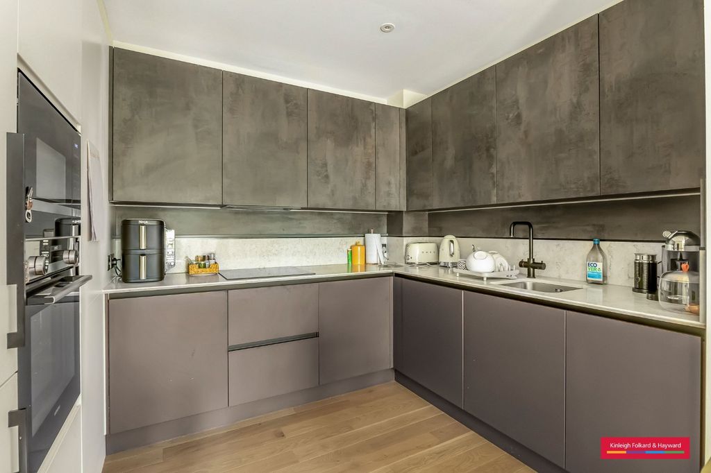 Property photo 2 of 11 Picture No. 02