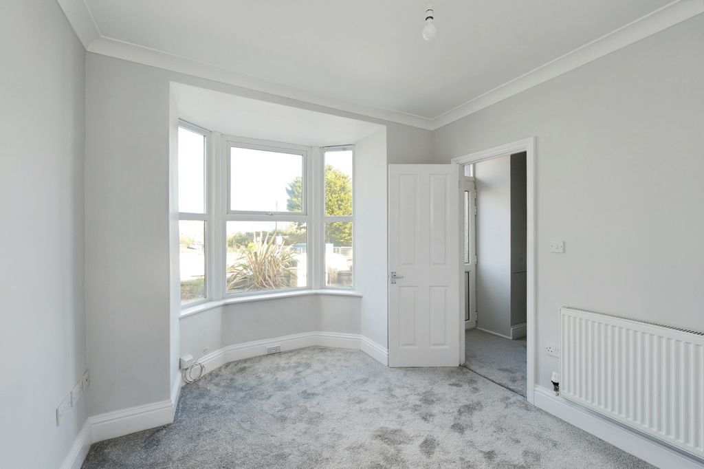 Property photo 2 of 11 Pbox-Img.Jpg