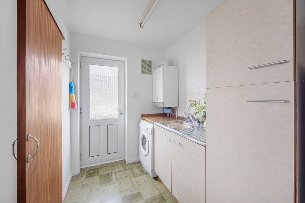 Property photo 3 of 20