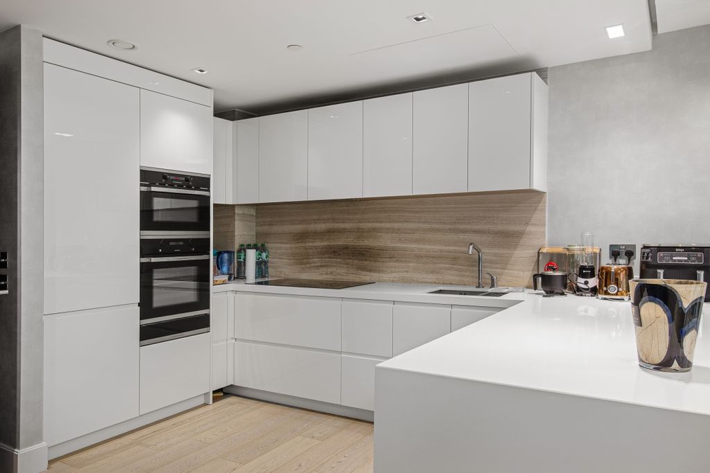 Property photo 2 of 15 094A8747