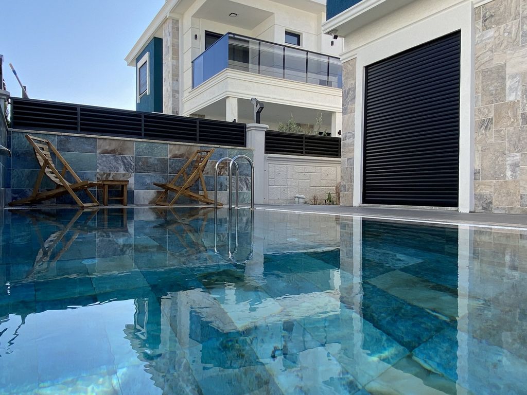 Property photo 2 of 25 Stylish Kusadasi Villas For Sale - Private Swimming Pool