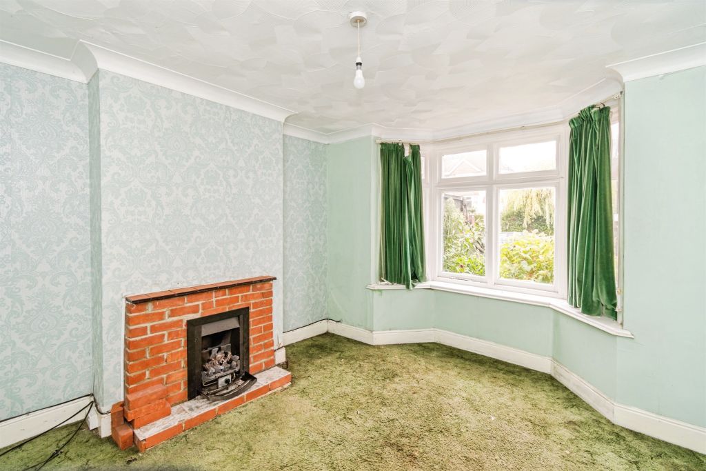 Property photo 2 of 17