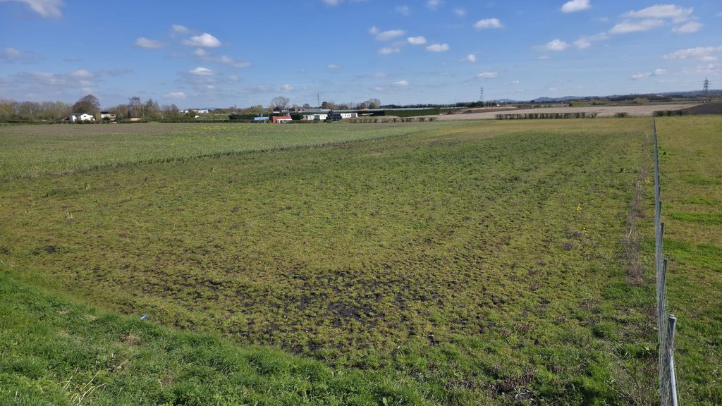 Property photo 2 of 6