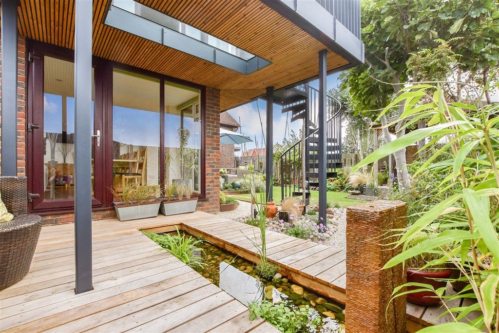 Property photo 3 of 21 Rear Garden