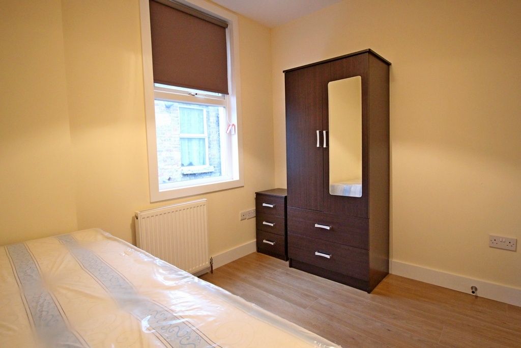 Property photo 1 of 6 1 Bedroom  For Rent