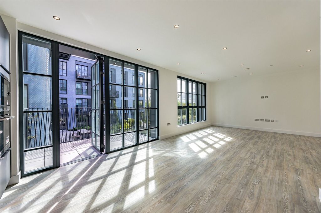 Property photo 3 of 13 Picture No. 28