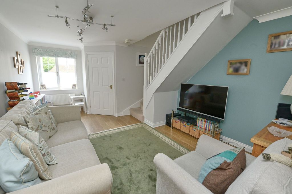 Property photo 3 of 19
