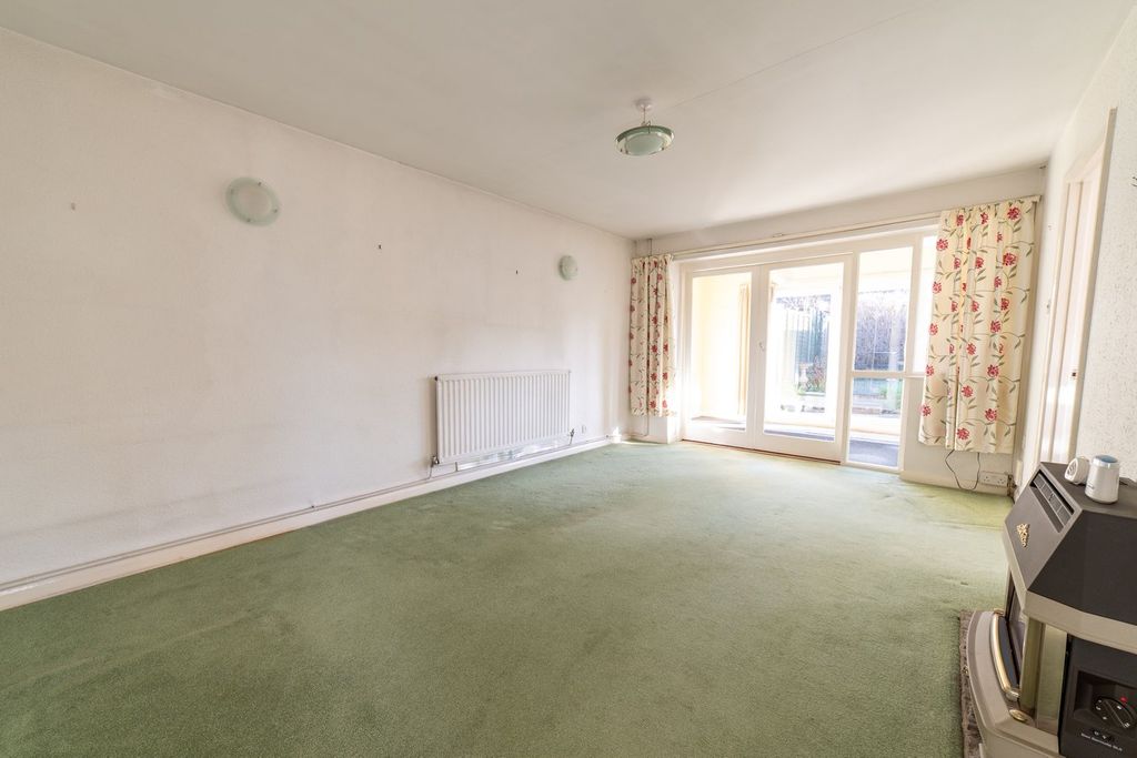 Property photo 3 of 18