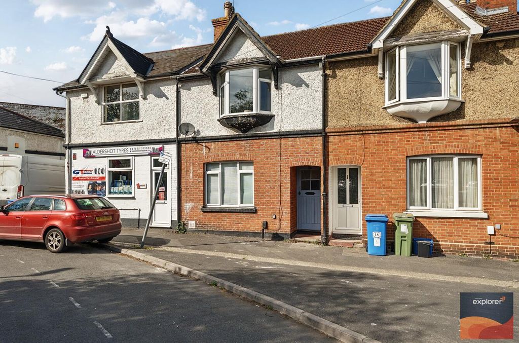 Property photo 1 of 8