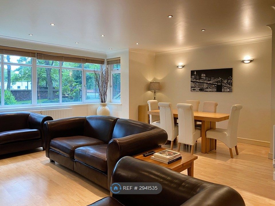Property photo 1 of 12 Living Area