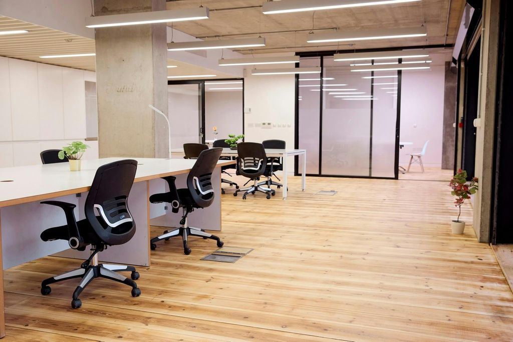 Property photo 1 of 14 Main Working Area