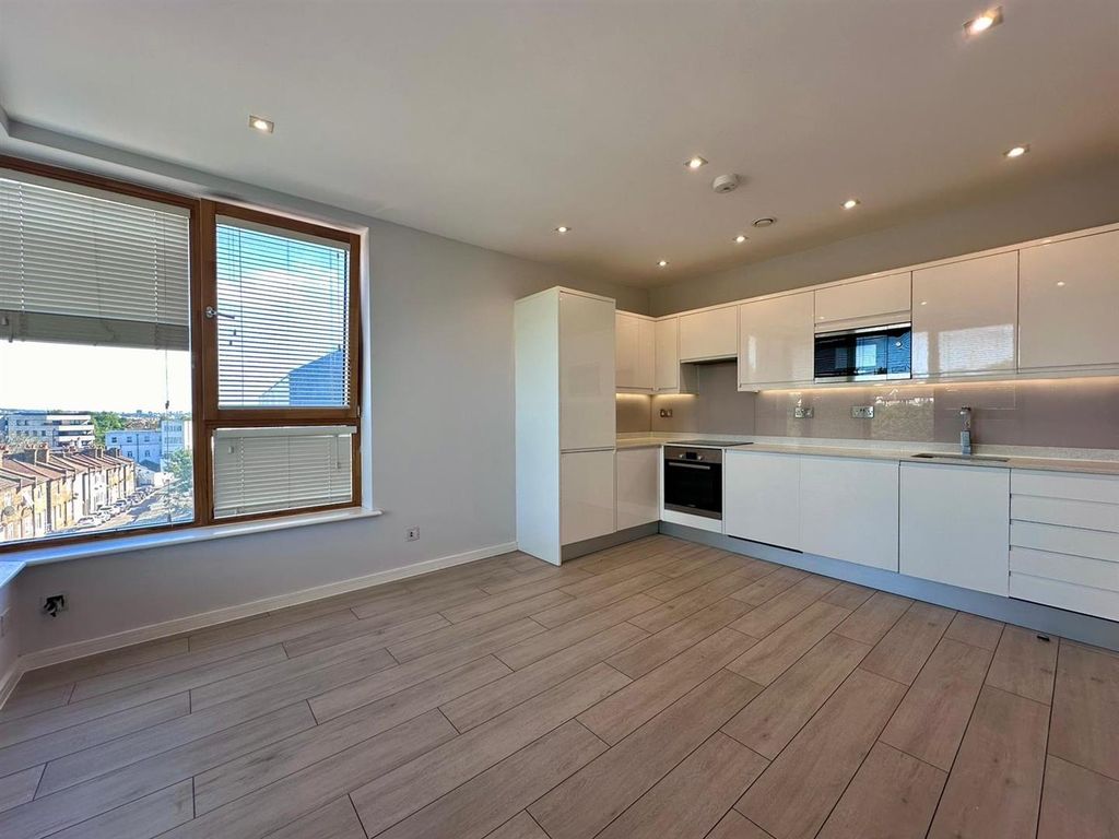 Property photo 3 of 8 Whatsapp Image 2024-09-16 At 14.03.31 (1).Jpeg