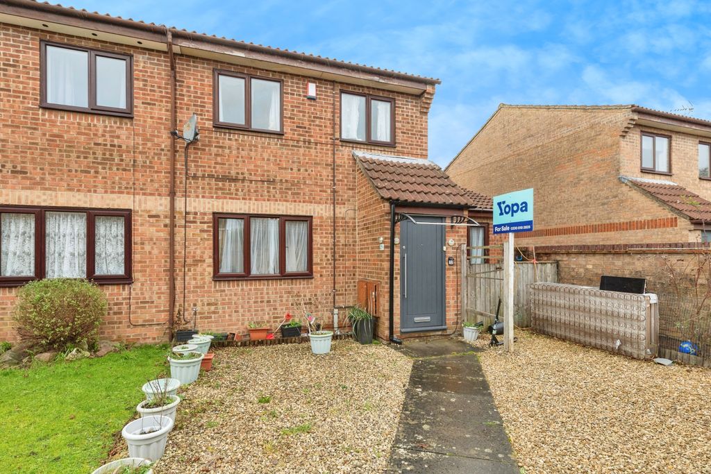 Property photo 1 of 20 Front