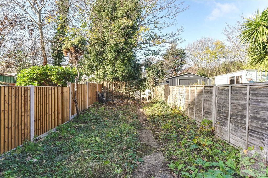 Property photo 2 of 14 Picture No. 11