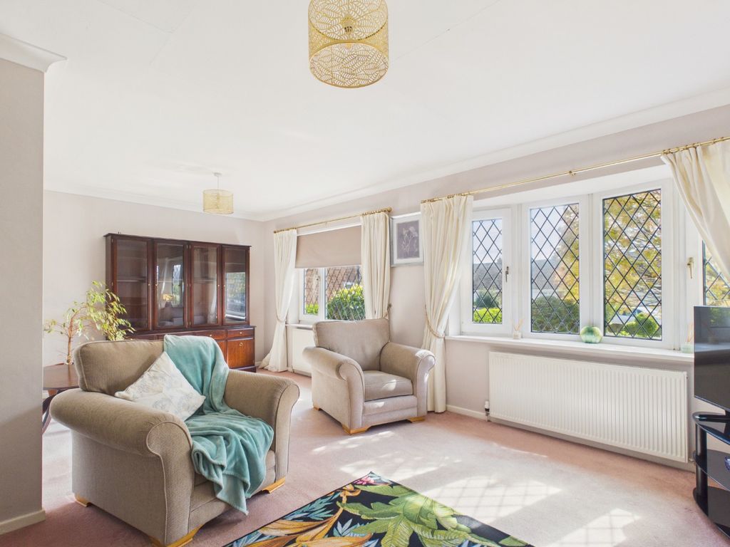 Property photo 2 of 21 4886654
