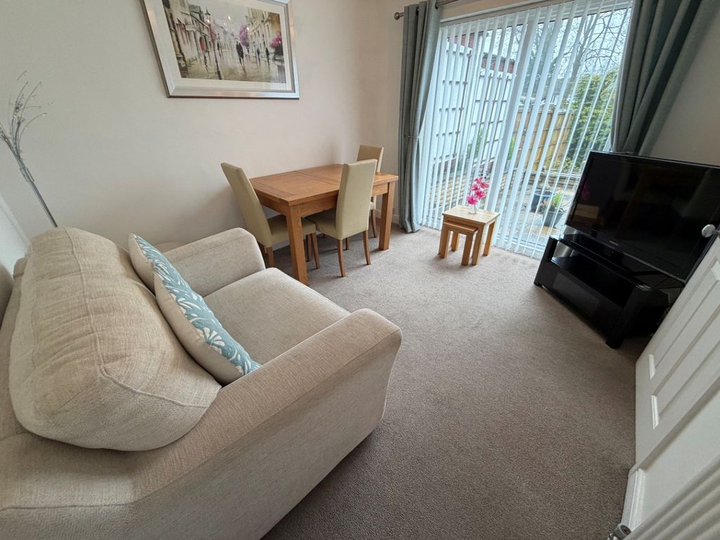 Property photo 3 of 18 4905852