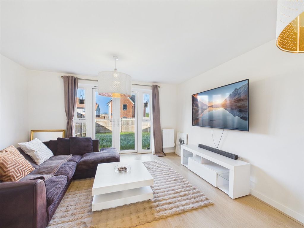 Property photo 2 of 13 Cam02435G0-Pr0201-Still002.Jpg