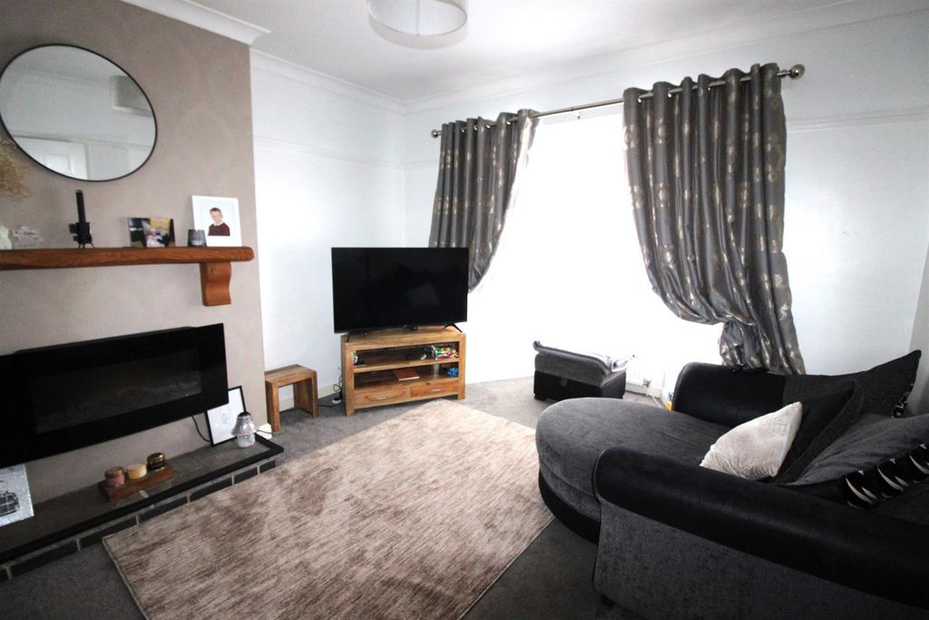 Property photo 2 of 10 Img_5443.Jpg