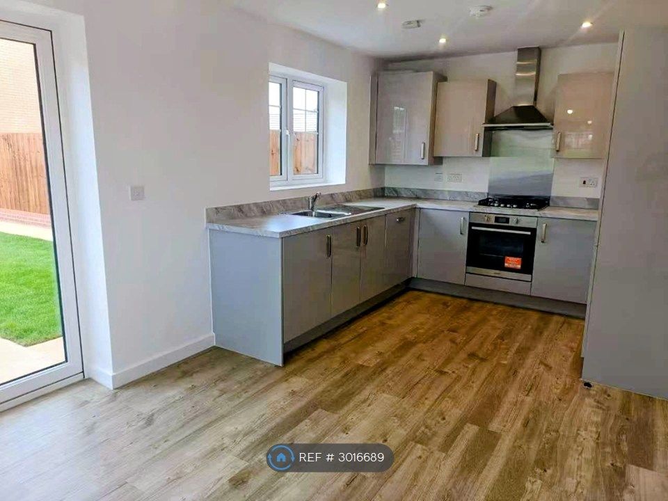 Property photo 2 of 30