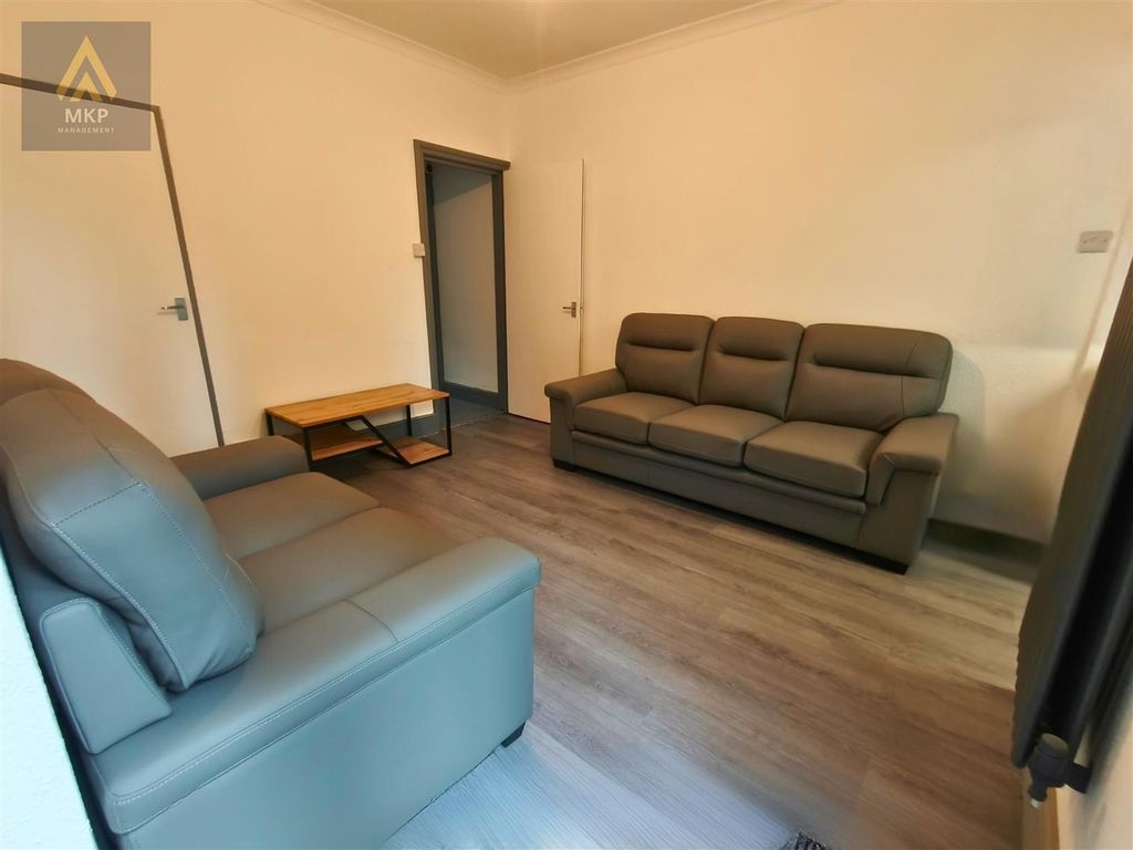 Property photo 3 of 17 11.Jpg