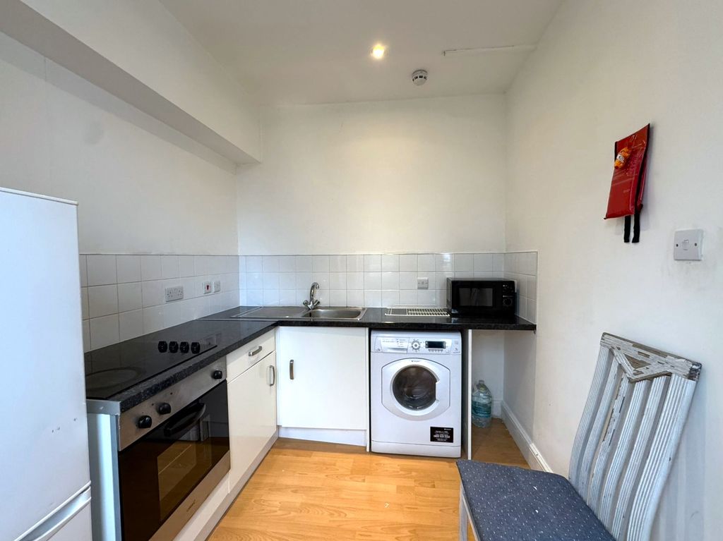 Property photo 3 of 4 Pic3