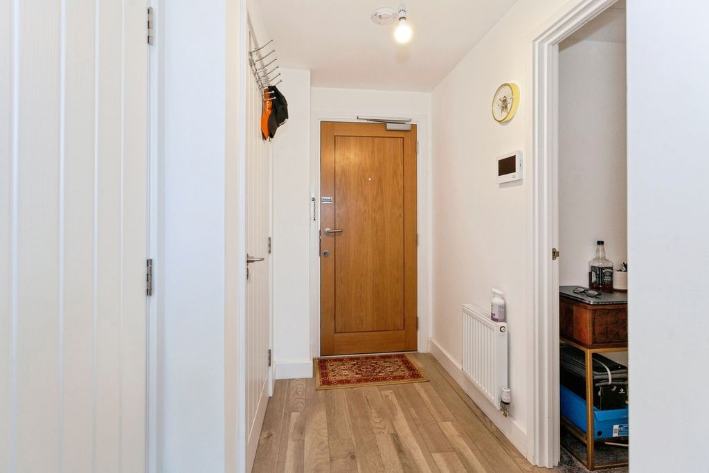 Property photo 2 of 14 Photo