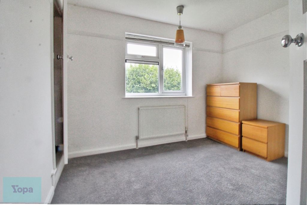 Property photo 3 of 10 6B641142-Bedroom 20One