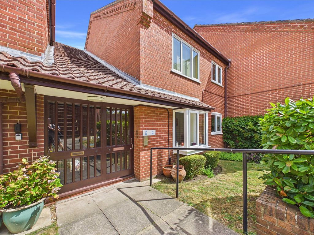 Property photo 2 of 5 Picture No. 04