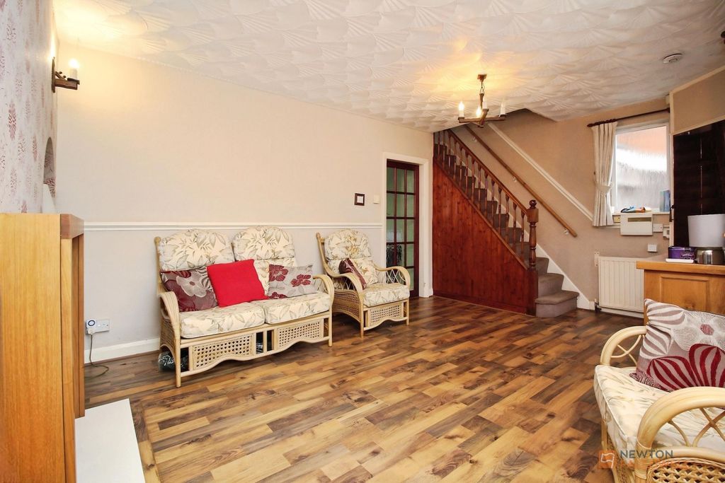 Property photo 3 of 19