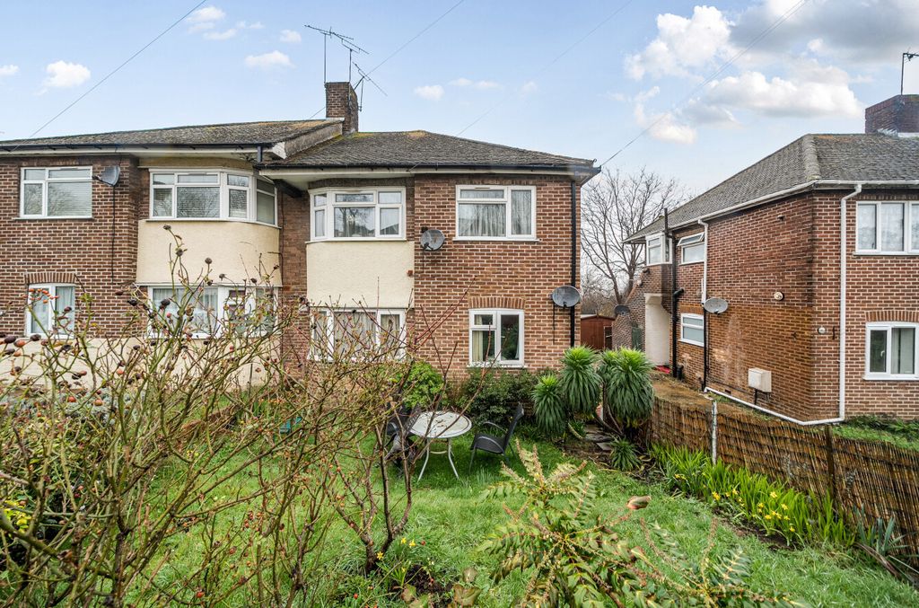 Property photo 1 of 12 1418894-4-69A1A15...