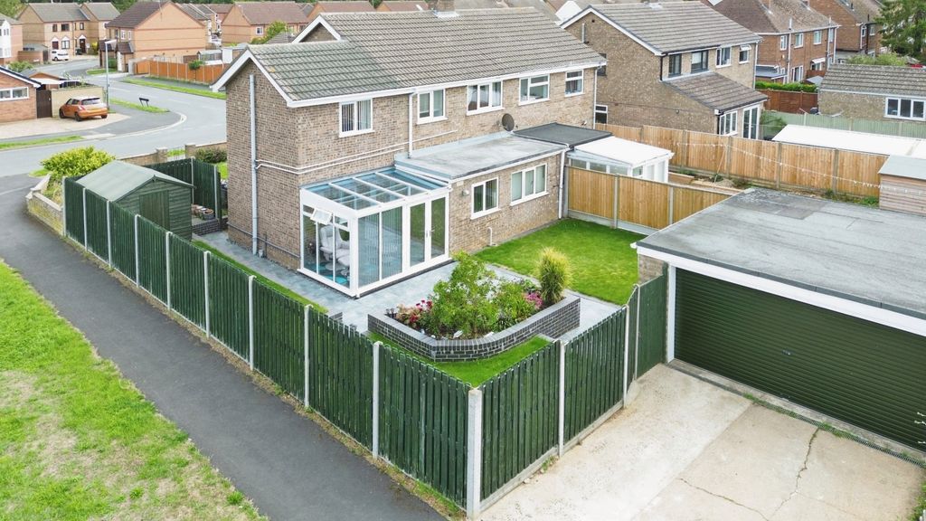 Property photo 2 of 19