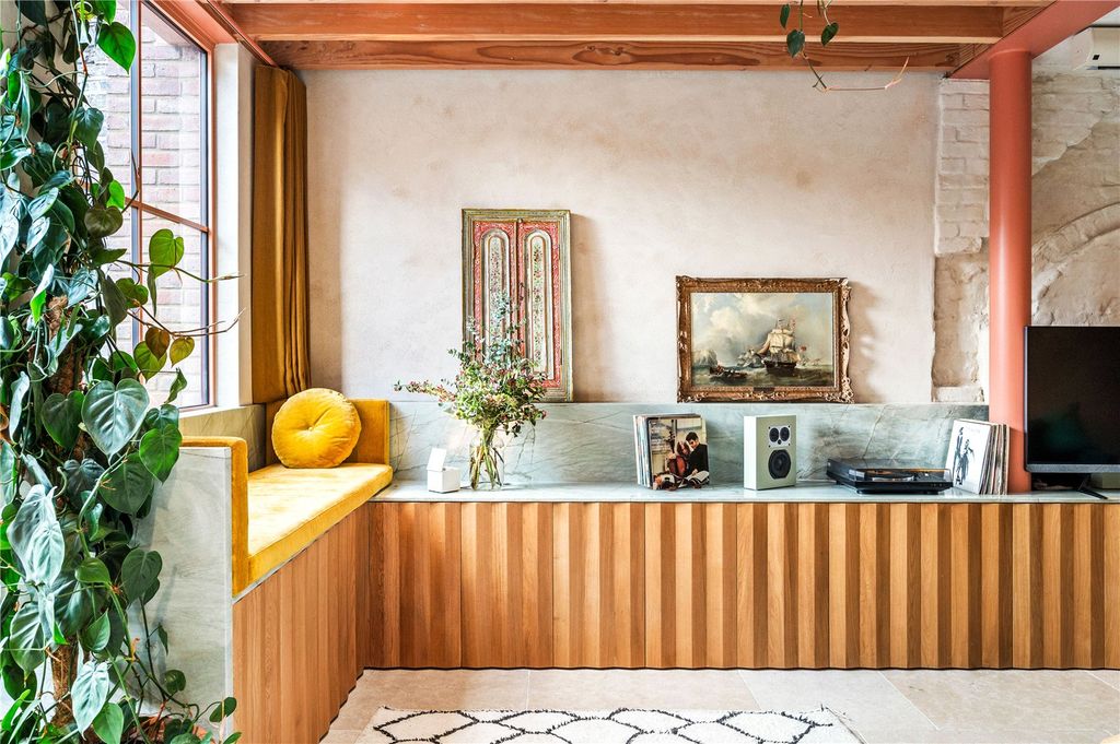 Property photo 1 of 36 Reception