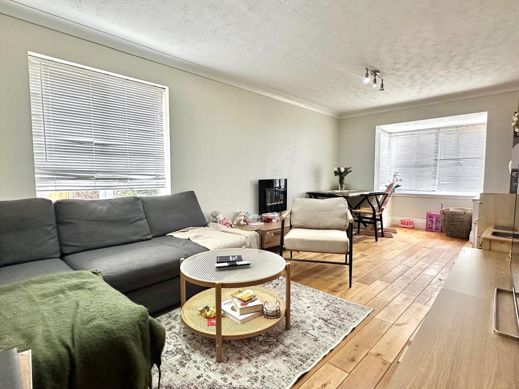 Property photo 2 of 9 Picture No. 07