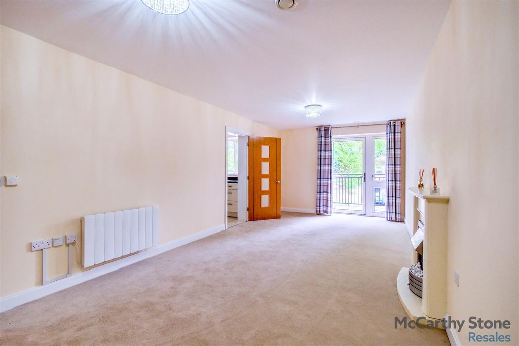 Property photo 2 of 20 32Olivierplace009.Jpg