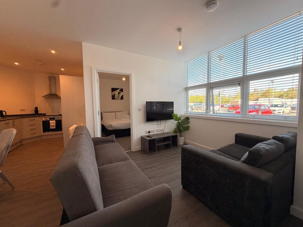 Property photo 1 of 8 Living Room